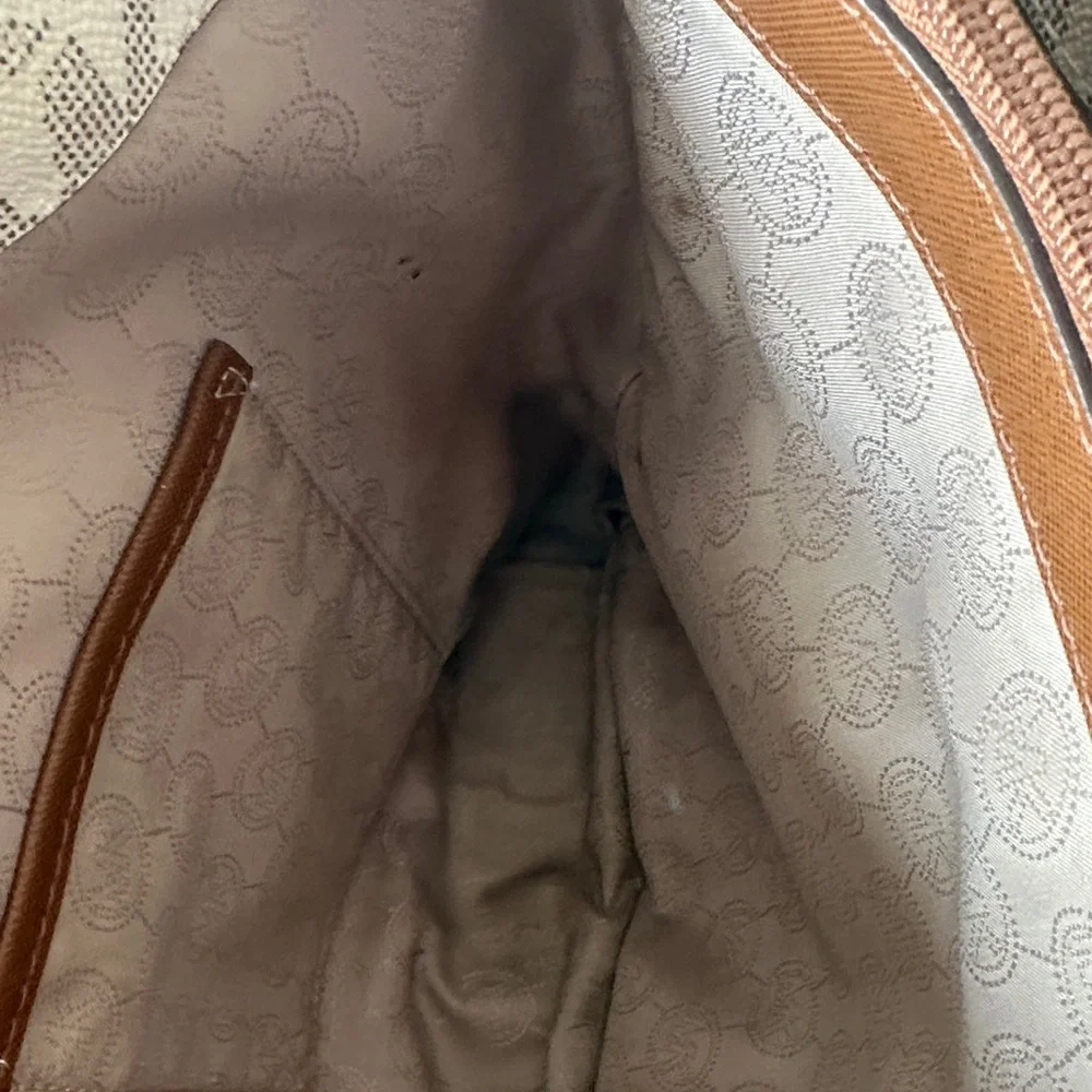 Michael Kors Cream & Brown MK Logo Tote with Gold Charm - Picture 5 of 8